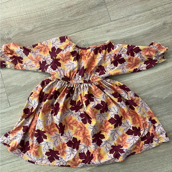 Fall leaves dress 2t - Picture 2 of 3